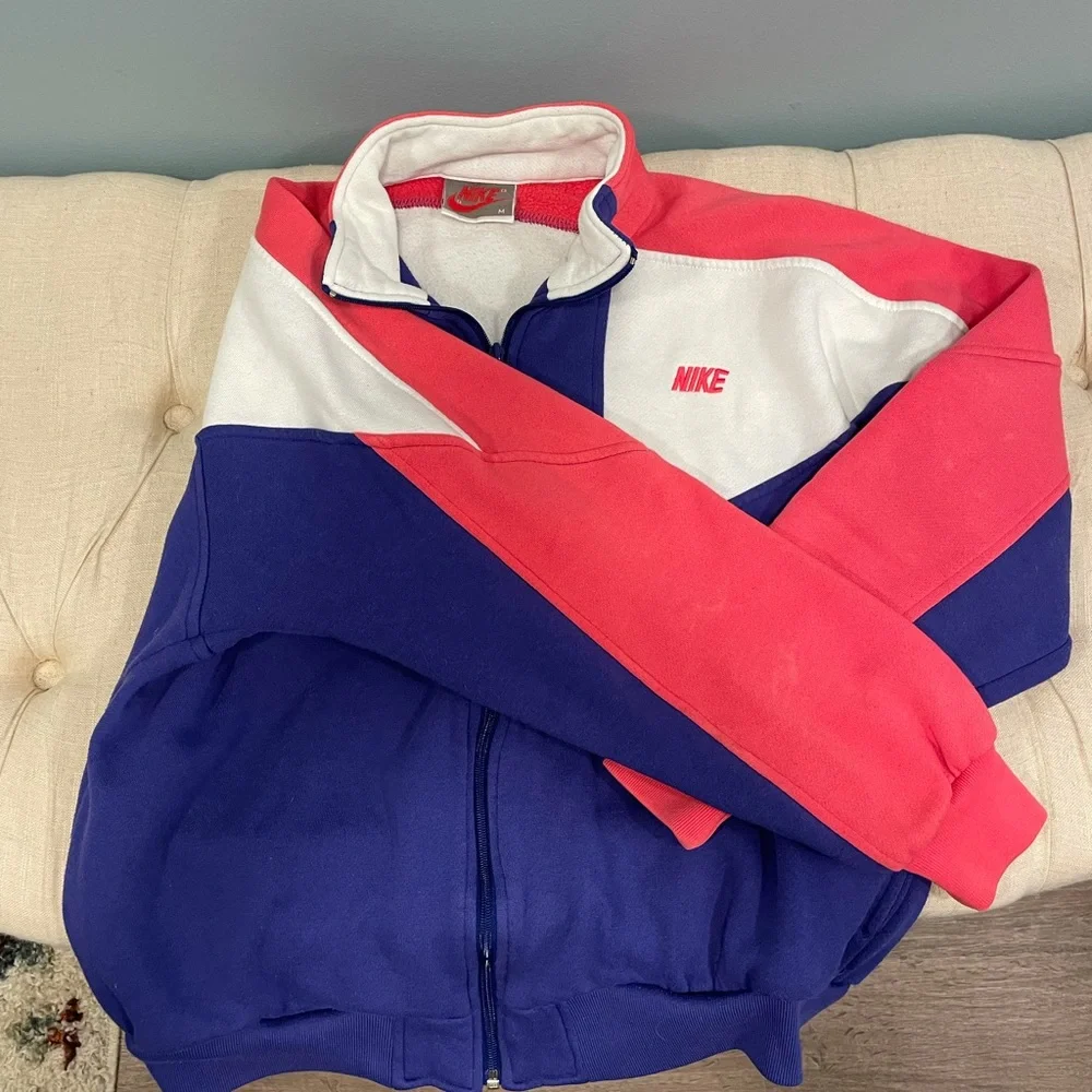 Nike! Vintage long sleeve pink & purple zip up sweatshirt size medium!